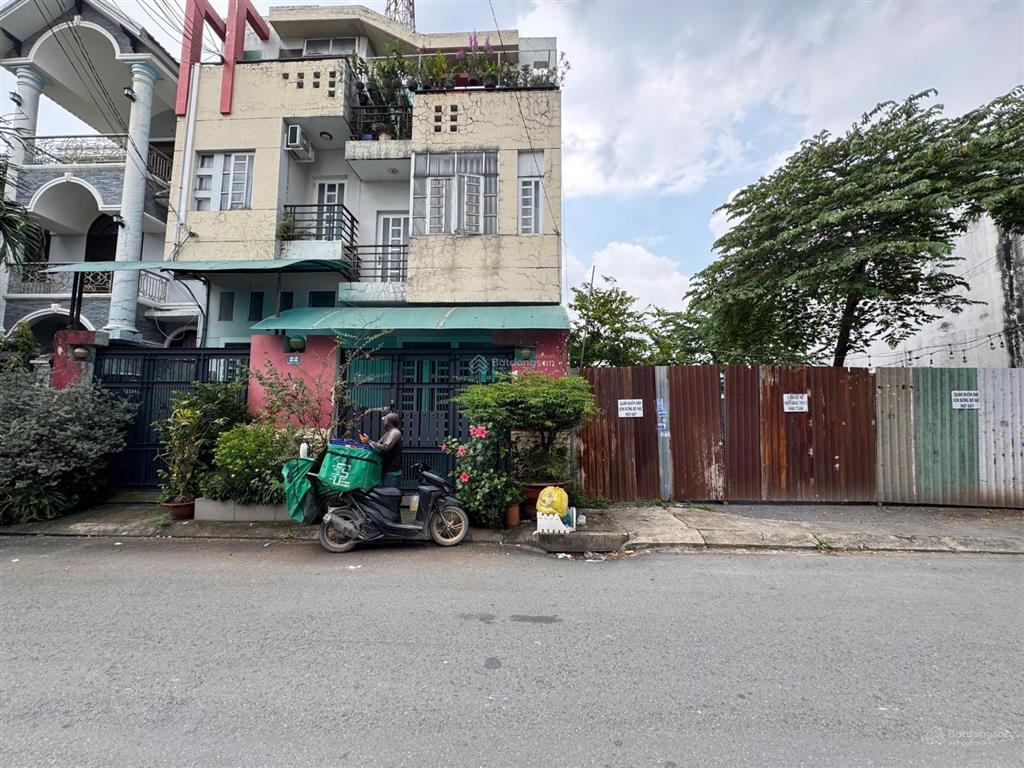 200m2 đất thổ cư hẻm xe hơi gần chợ hiệp bình, giá mềm, chỉ khoảng 82tr/m2