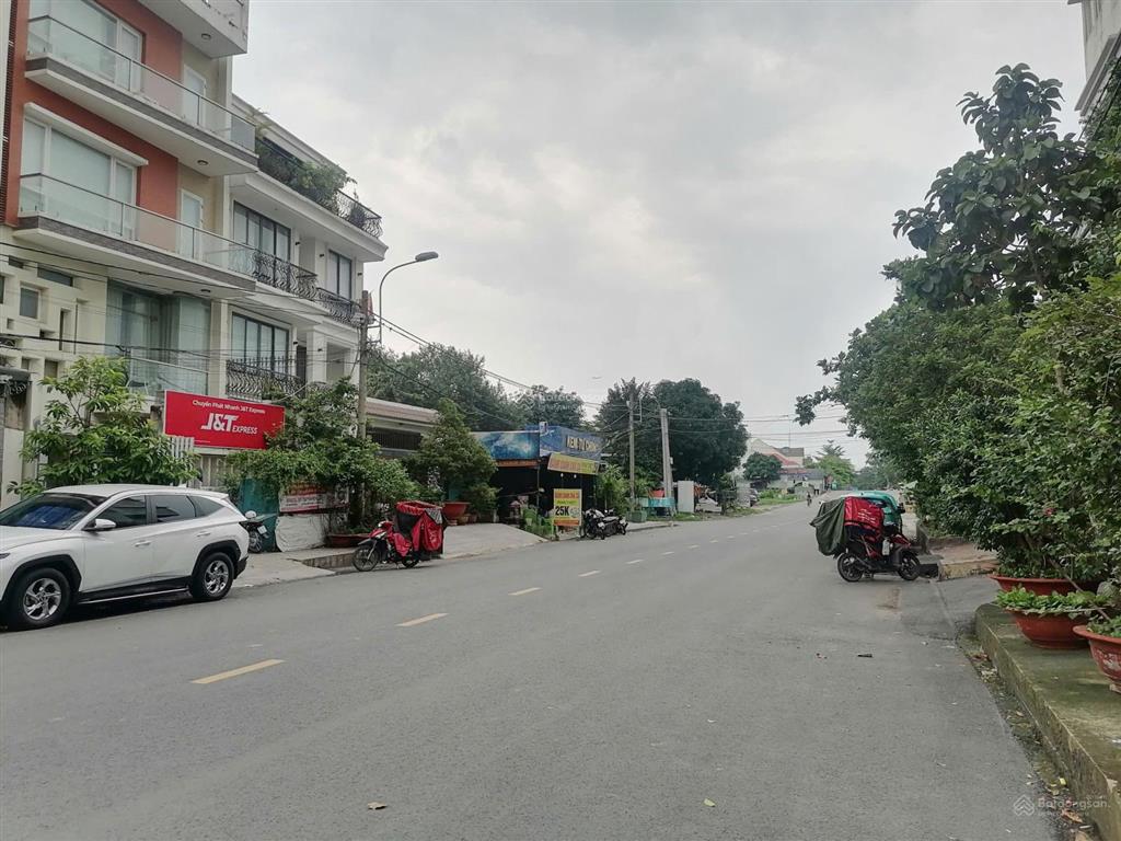 Đất mặt tiền đường số 10 khu bên sông, sau lưng gigamall giá 22tỷ1 tl