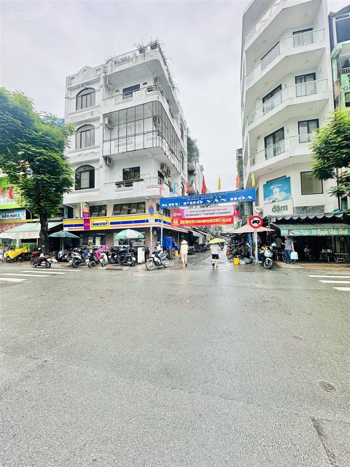 Khu vip quận 3, cao thắng  sát quận 1  hẻm 5m thông  5 tầng btct hoàn công đủ  d/t 200tr/năm