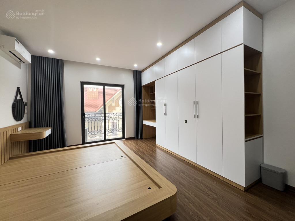 Bán nhà ở bồ đề, long biên, ô tô đỗ cách 10m vị trí cực đẹp, giá nhỉnh 5 tỷ