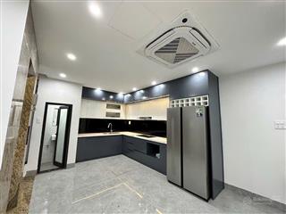 Ngô gia tự việt hưng nhà đẹp  thang máy  full nội thất sang xịn