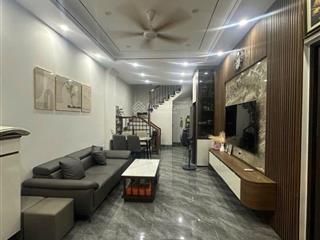 Tái định cư giang biên nhà mới kính coong 34m2 x 5 tầng giá chỉ 6,6 tỷ