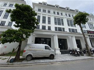 Bán nhà lô góc vip 3 thoáng, vỉa hè ôtô tránh, kinh doanh vp, dt 115m2, mt 6.2m, giá nhỉnh 300tr/m2