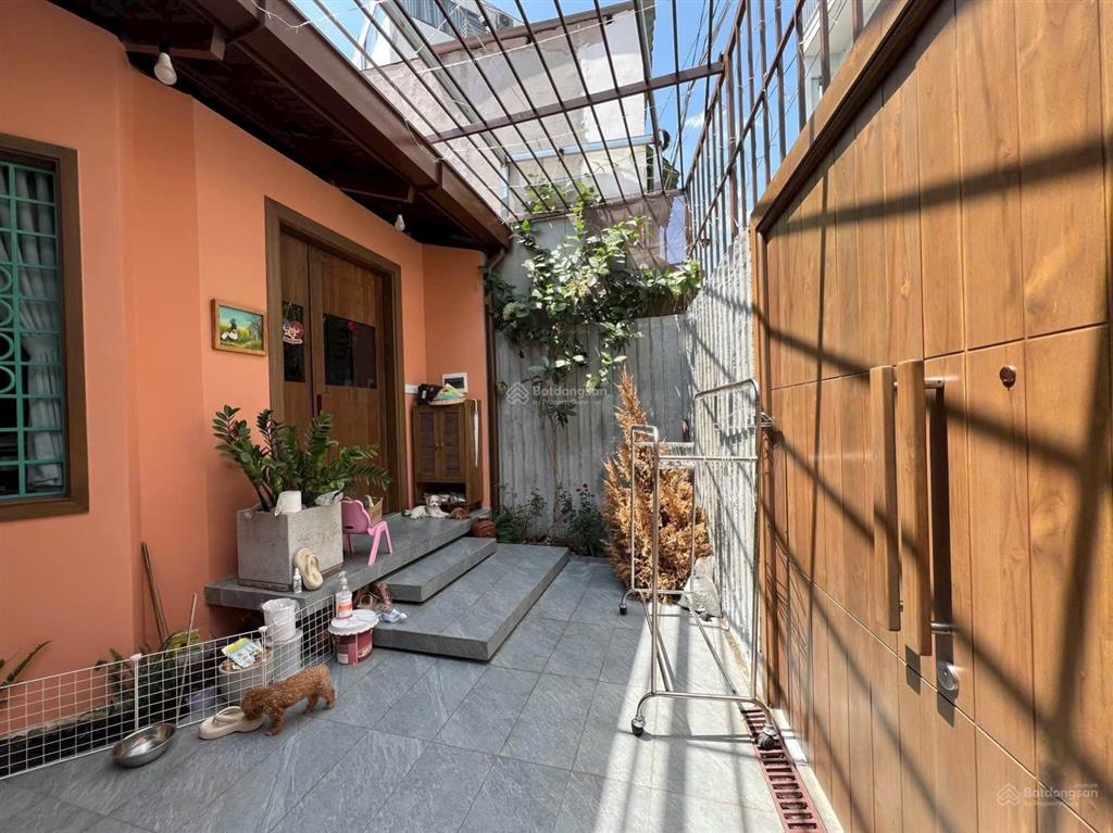Nhà bán villa mini p17 dt(6,1x16,5m) giá 8,6 tỷ