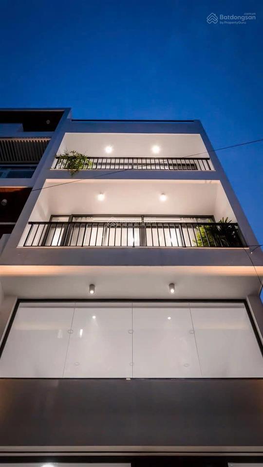 Nhà đẹp 5 tầng 1/hxh thống nhất gv giá 9 tỷ