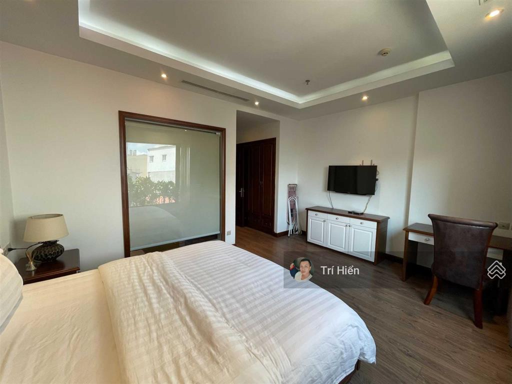 Căn hộ phố liên trì 45m2, full đồ, thang máy, nội thất đẹp, 1pn, 1pk. giá 15tr/tháng