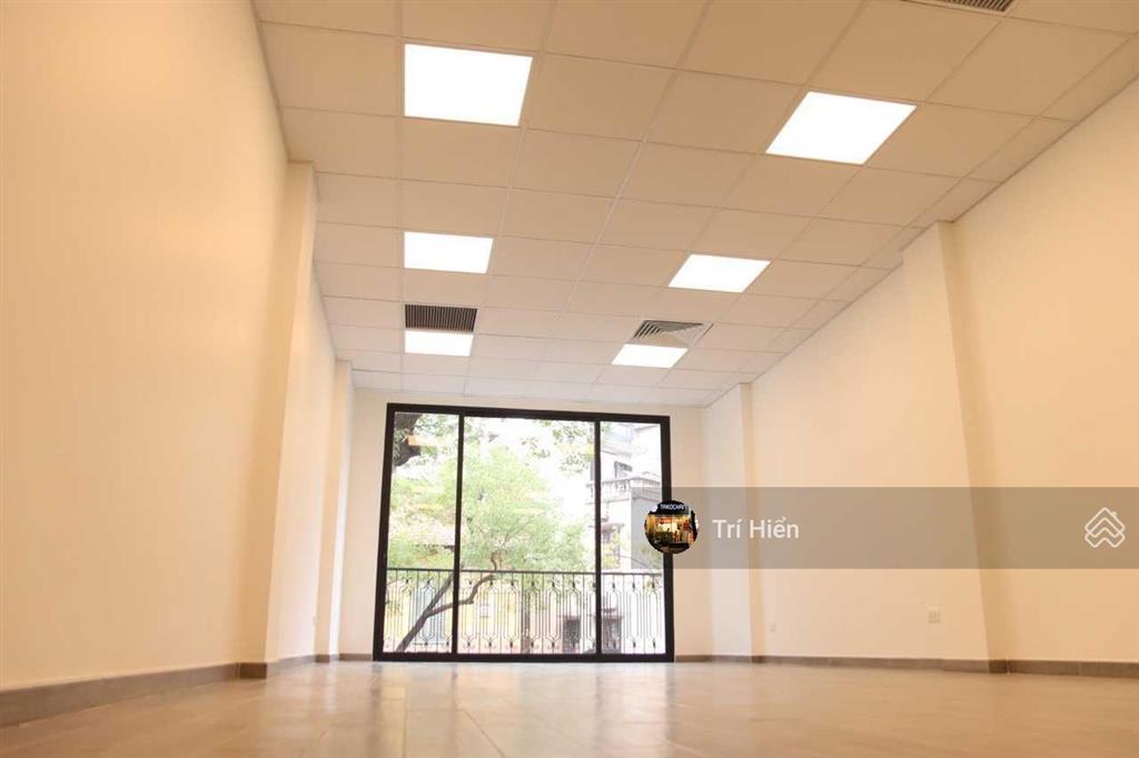 Nhà mới mp lê văn hưu 100m2 x 8,5 tầng, mt 4,5m, thang máy, pccc, riêng biệt, thang máy