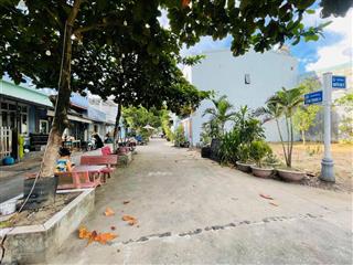 Bán lô góc nguyễn chu sĩ và hàm trung 6, gần đường mê linh, hồ bàu tràm