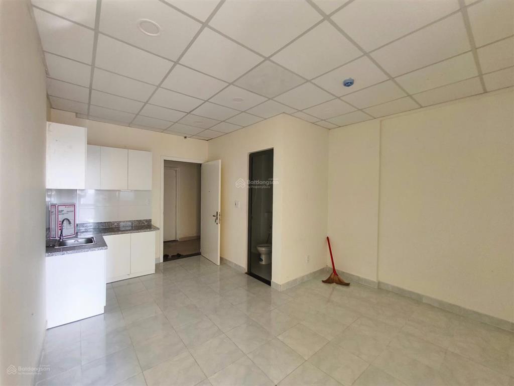 Bán căn 1 phòng ngủ lầu thấp  820 triệu (tổng giá)