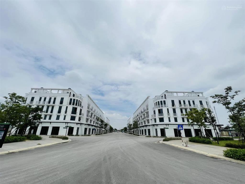 Chính chủ cần tiền bán gấp lô shophouse dự án vlasta  sầm sơn. giá rẻ nhất thị trường