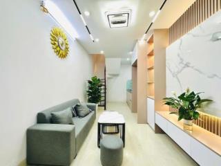 Bán nhà đẹp Hai Bà Trưng, gần phố, full nội thất, 20m2, 4 tầng chỉ từ 3 tỷ