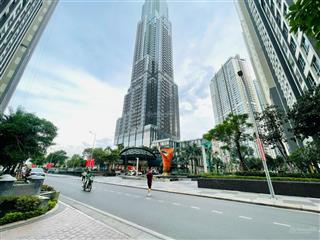 [vinhomes central park] bán shophouse vcp đầu tư tốt, có sẵn hđt.  0908 124 *** mr. quý