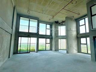 Skyvilla onsen view hồ thiên nga toàn cảnh ecopark  bàn giao thô hiếm có .