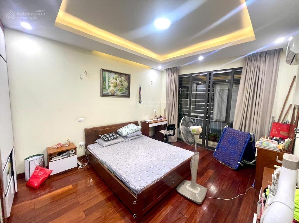 Bán gấp! gia đình bán nhà đẹp mỗ lao, 70m2, 4 tầng dân xây, sáng, sạch sẽ, ở ngay giá 11 tỷ