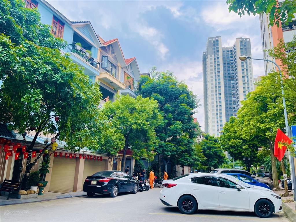 Bán nhà riêng mỗ lao, hà đông, kinh doanh, full nội thất, nhà đẹp, sát nguyễn văn lộc, 13 tỷ