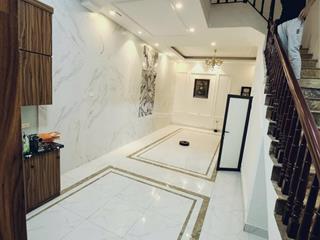 Cho thuê nhà nguyên căn tại hào nam, dt 50m2 x 4t, thông sàn. giá cho thuê 12 triệu/tháng