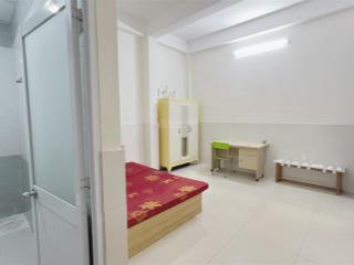 Nhượng gấp phòng đối diện etown, gần cao đẳng y khoá phạm ngọc thạch