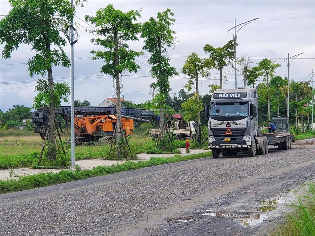 Chỉ 2 tỷ/lô  chính chủ gửi 3 lô đất nền kđt việt hàn(phổ yên) sổ đỏ lâu dài  đối diện kcn samsung