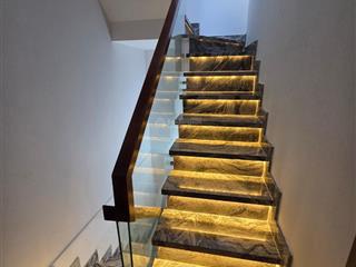 Bán nhà 3 tầng 4x11 giá 4.9 tỷ. dòng tiền 25tr/ tháng