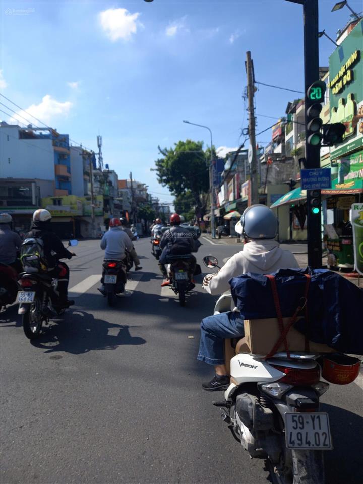 Chính chủ bán gấp nhà lạc long quân, p3, q11 chỉ 6.9 tỷ