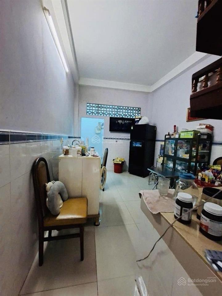 Bán nhà cấp 4. hxh. lạc long quân. p10. q11. giá 6.6 tỷ.