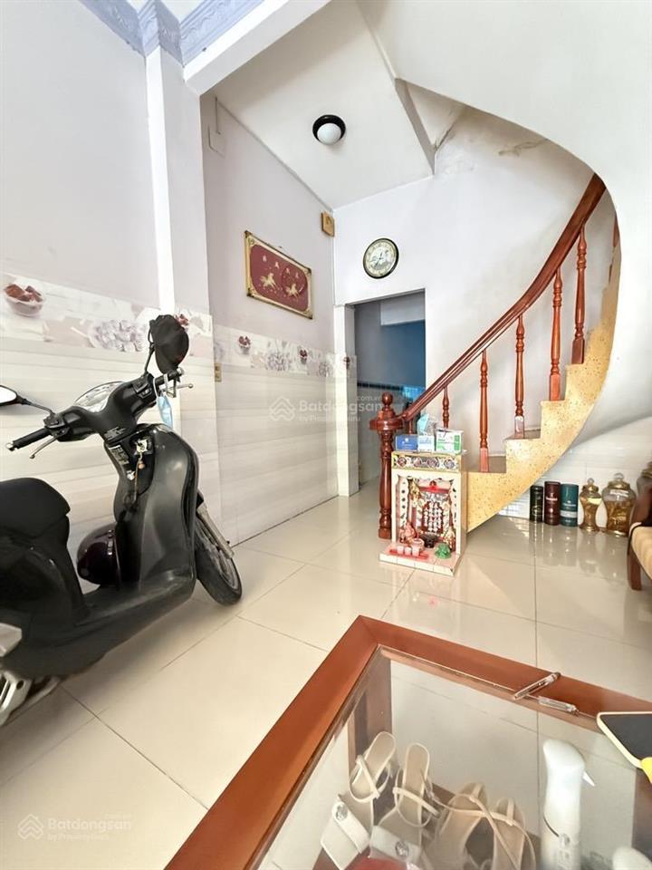 Bán nhà cấp 4. hxh. lạc long quân. p10. q11. giá 6.6 tỷ.