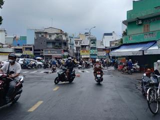 Bán gấp mt đường lò siêu. p8. q11. giá 7 tỷ.