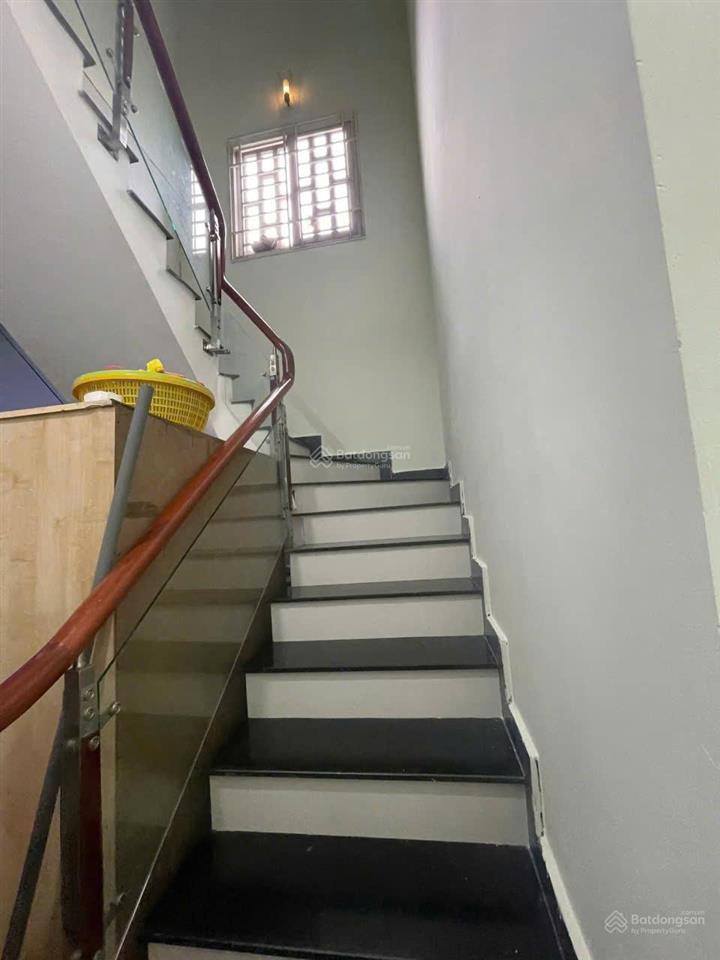 Bán nhà 2 tầng  shr full đô thị  hẻm xe tải thông giá 4.2 tỷ