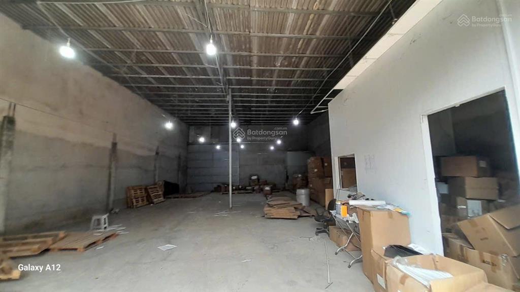 Cho thuê kho xưởng đg số 1 kdc vĩnh lộc bhh b bình tân. dt 16x 20 320m2 giá 15 tr xưởng mới tải 5t