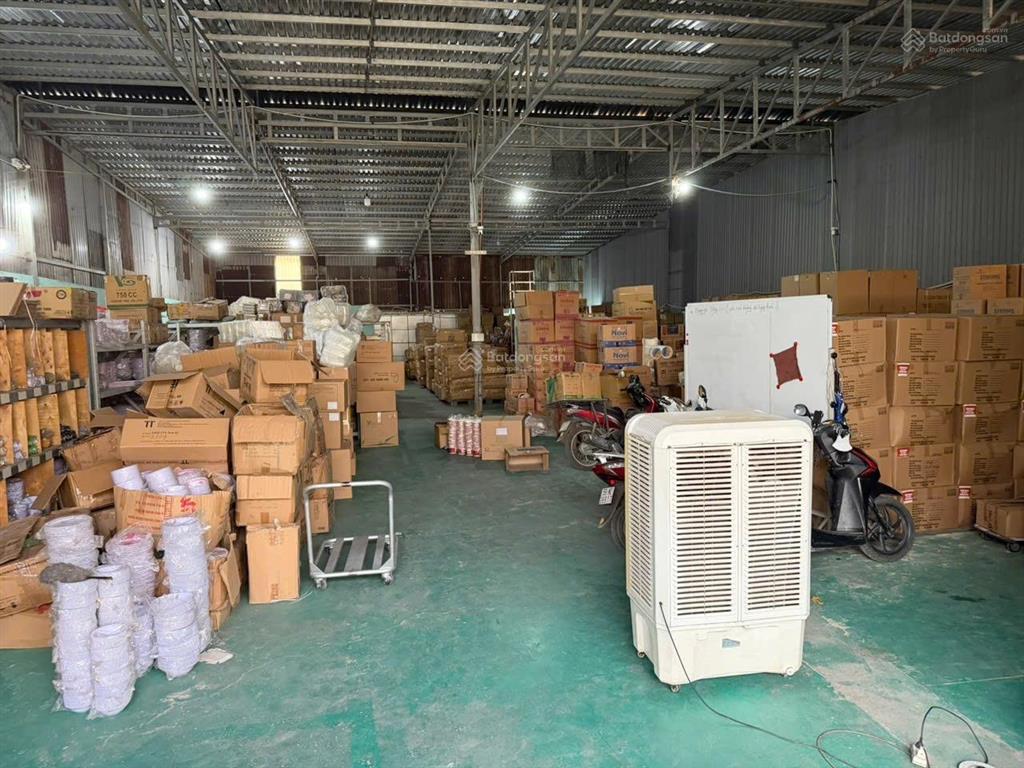 Cho thuê kho xưởng đường võ văn vân vĩnh lộc b bình chánh diện tích 600 m2 giá 32tr dg tải 10t