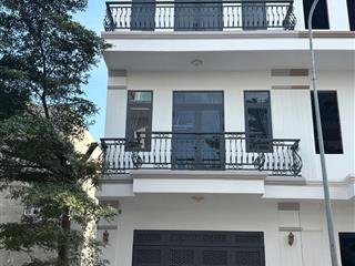 Bán nhà sổ sẵn 1 căn duy nhất ngã tư miếu ông cù