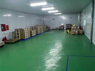 Cho thuê kho 200m2 trung tâm quế võ sát kcn quế võ 1 chỉ 10tr/ tháng