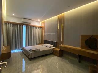 Cho thuê căn góc lê thái tổ 270m2 trung tâm thành phố bắc ninh