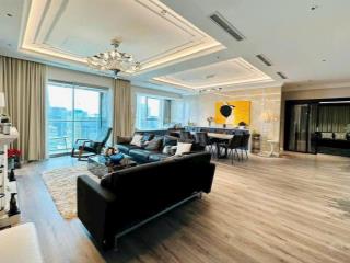 Gia đình có nhu cầu bán căn 3pn tòa golden palm, căn góc 125m2, giá 10 tỷ.  0977 632 ***