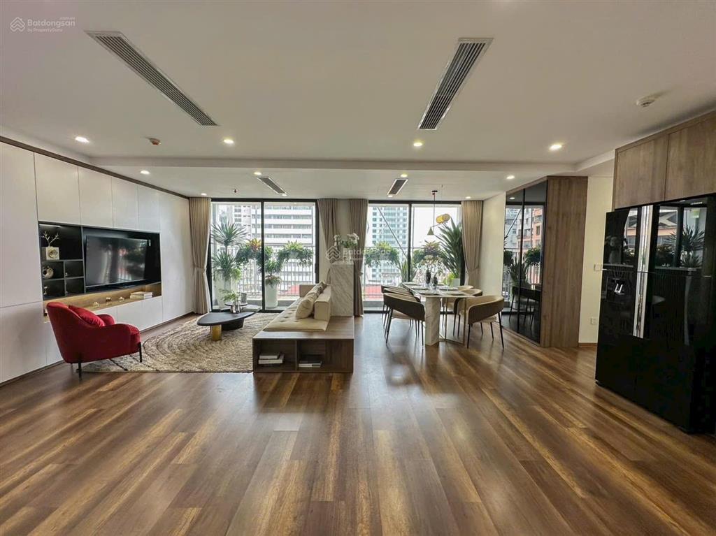 Chính chủ bán căn vip 3pn 165m2 tòa golden palace lê văn lương,giá 13 tỷ. 0977 632 ***
