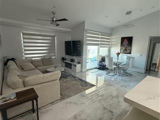 Tôi bán thiện chí căn góc 3pn 180m tòa royal city,giá bán 18 tỷ . 0977 632 ***