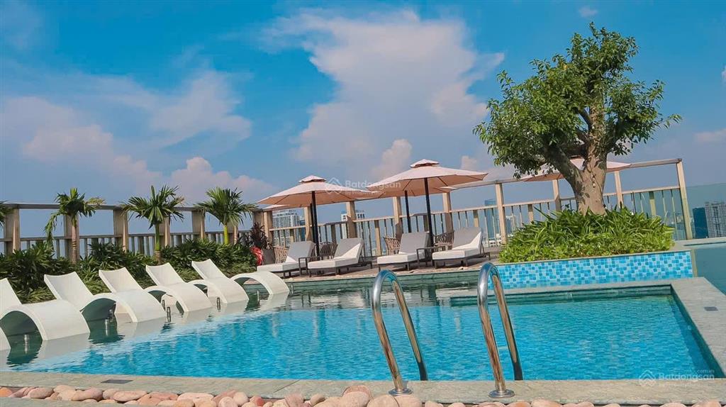 Tôi chính chủ cần bán căn góc 3pn + 1 tòa epic duy tân, dt 128m2, view hồ giá 14 tỷ. 0977 632 ***