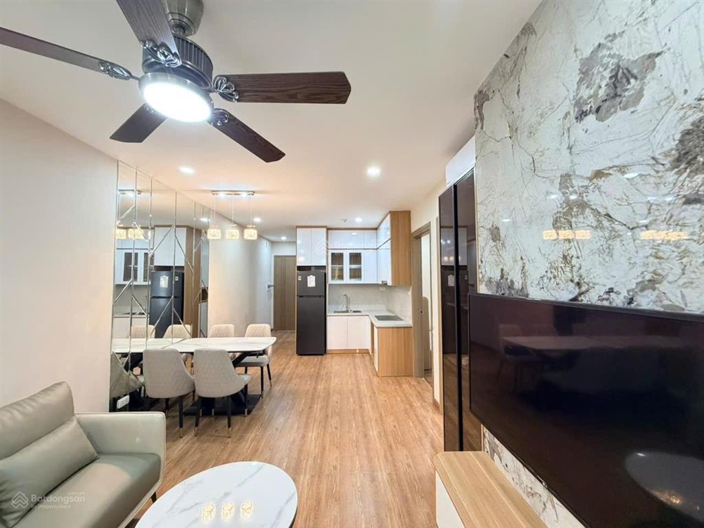 Tôi cần bán căn 3pn + 1, 150m2 tòa vov mễ trì, giá full nội thất 10,5 tỷ.  0977 632 ***