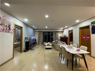 Tôi cần bán căn 3pn 118m2 hà thành palza ,giá 10 tỷ. 0977 632 ***