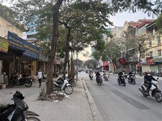Bán nhà mặt phố nguyễn thái học 210m2, 110 tỷ