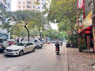 Bán toà nhà văn phòng phố trần thái tông lô góc 3 mặt tiền vỉa hè rộng, 8 nổi 1 hầm, 700 tr/m2