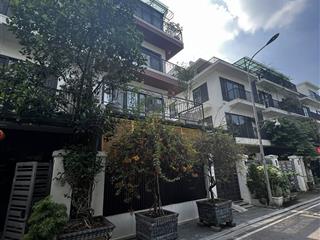 Bán liền kề nhà vườn khu 102 trường chinh, 39 tỷ, mới đẹp ở ngay.