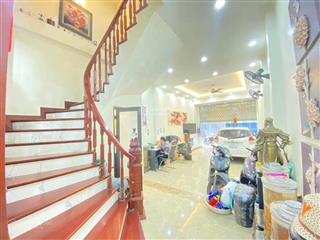 Bán nhà mặt phố cù chính lan. kinh doanh  vỉa hè. mặt tiền 4.5m. giá 18.2 tỷ.