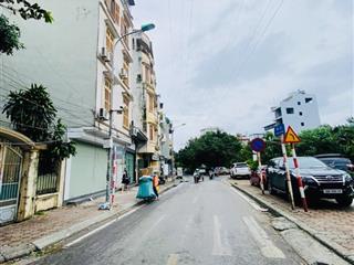 Cần bán ngôi nhà ngõ 553 đường giải phóng, 35m2, 5 tầng. giá 7,6 tỷ  hàng hiếm giá tuyệt vời