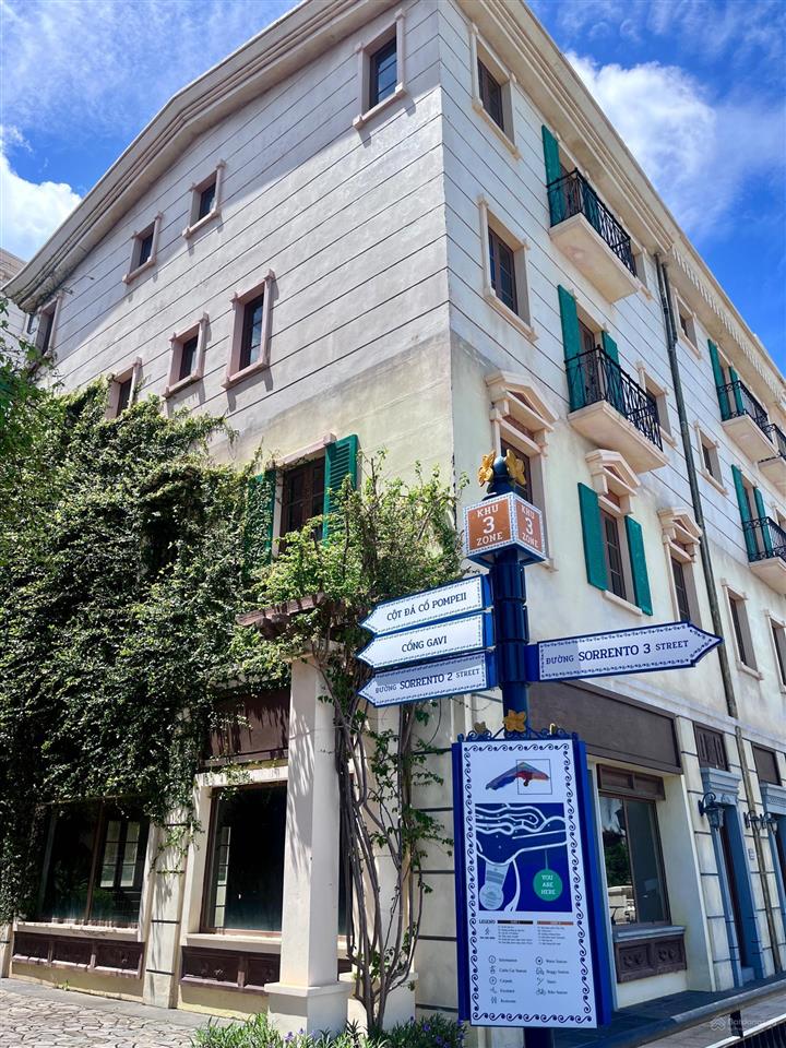 Shophouse căn góc giá tốt nhất, 5 tầng, view biển, vị trí dễ tiếp cận, chỉ 17,x tỷ