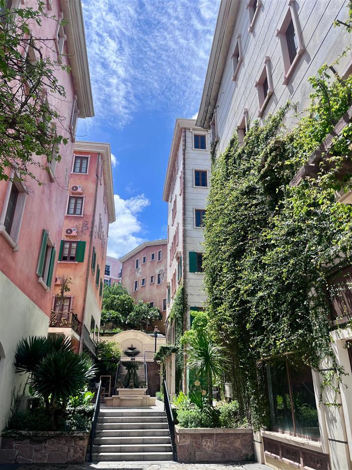 Shophouse căn góc giá tốt nhất, 5 tầng, view biển, vị trí dễ tiếp cận, chỉ 17,x tỷ