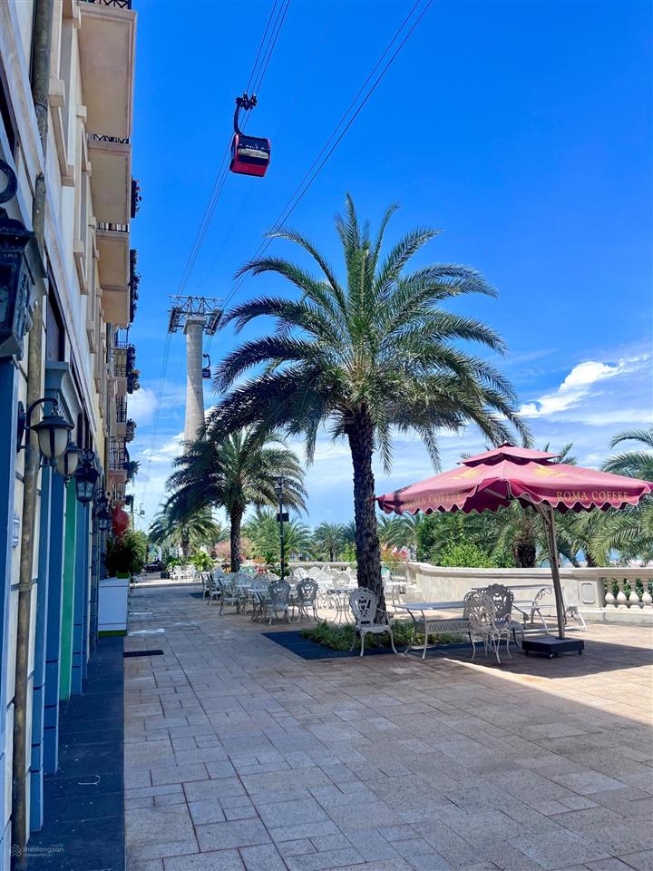 Shophouse căn góc giá tốt nhất, 5 tầng, view biển, vị trí dễ tiếp cận, chỉ 17,x tỷ