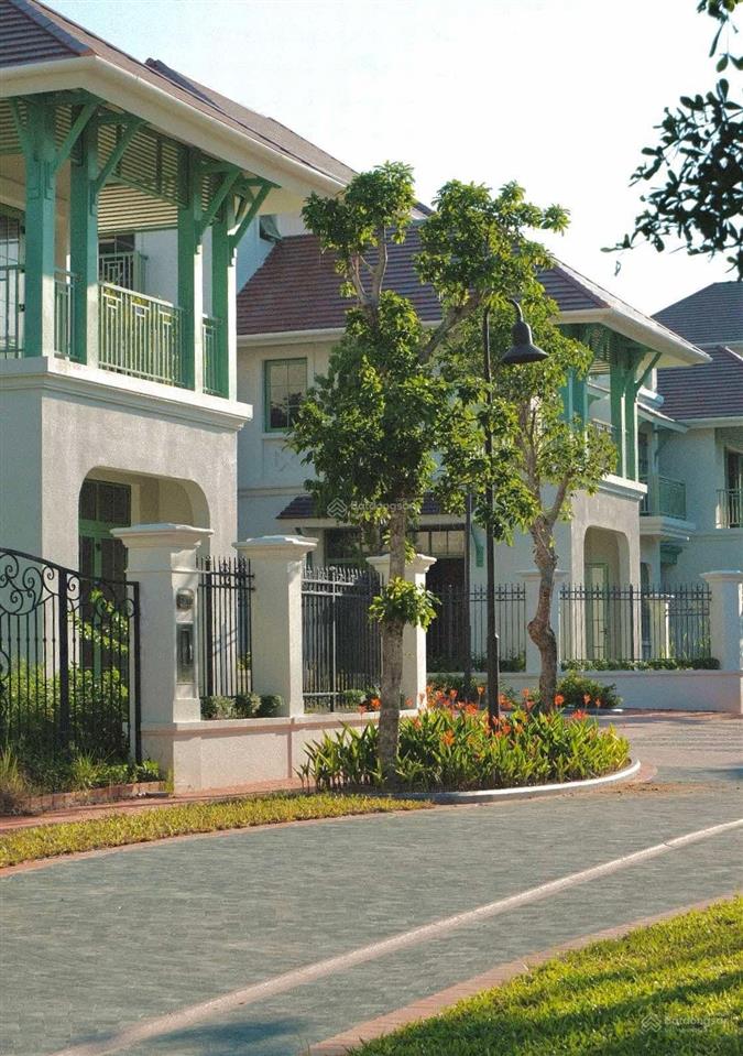Bán căn biệt thự tropical giá rẻ nhất, nằm ngay gần công viên lớn nhất dự án, giá chỉ 15.x tỷ
