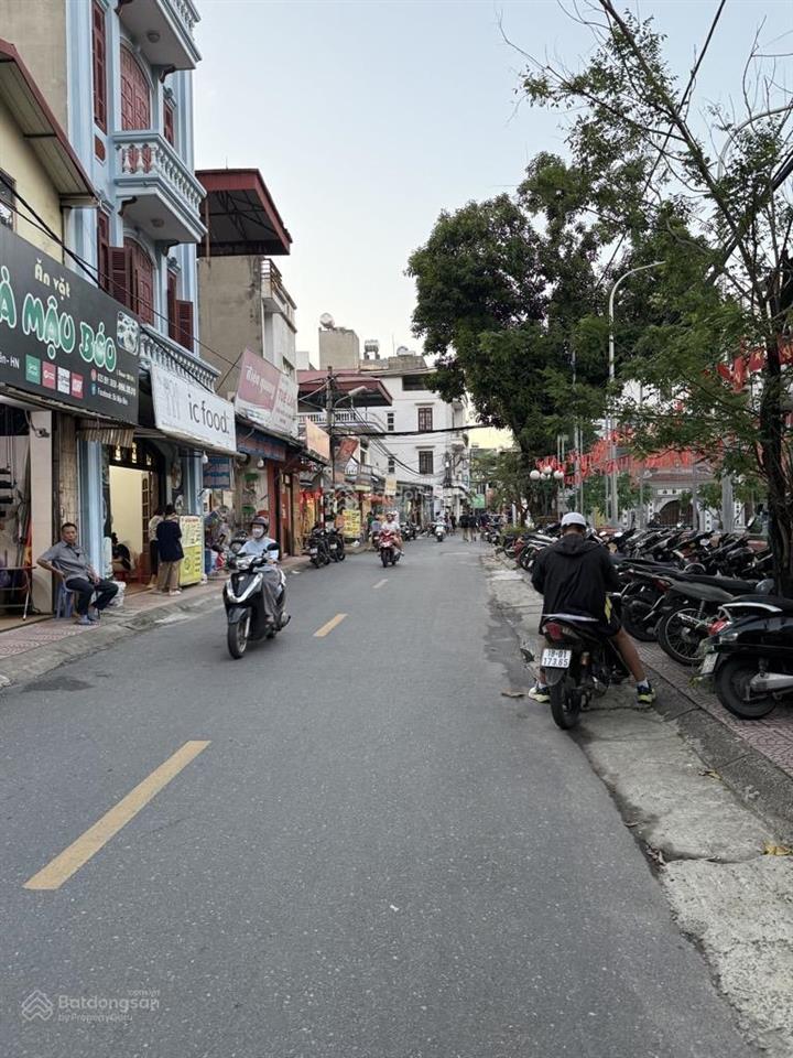 Bán đất mặt phố ô cách, kinh doanh tấp nập, tương lai sáng, đầu tư, tăng giá, giữ tiền, dòng tiền