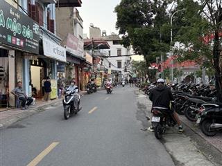 Bán đất mặt phố ô cách, kinh doanh tấp nập, tương lai sáng, đầu tư, tăng giá, giữ tiền, dòng tiền